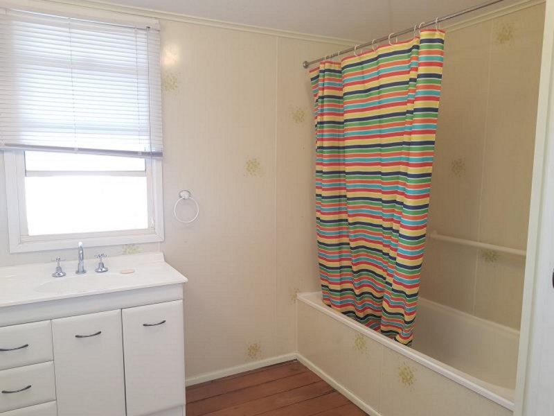 8 Thornton Street, Park Avenue QLD 4701